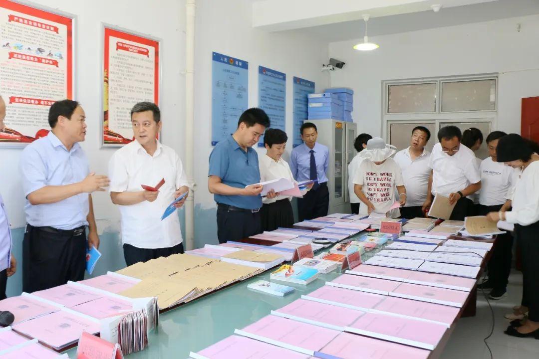 新澳2025芳草地资料大全,警惕虚假宣传落实,精准解答解释落实
